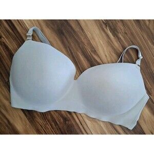 Victoria's Secret Dream Angels Push Up Wireless  Bra Size 42DDD Gray Wirefree